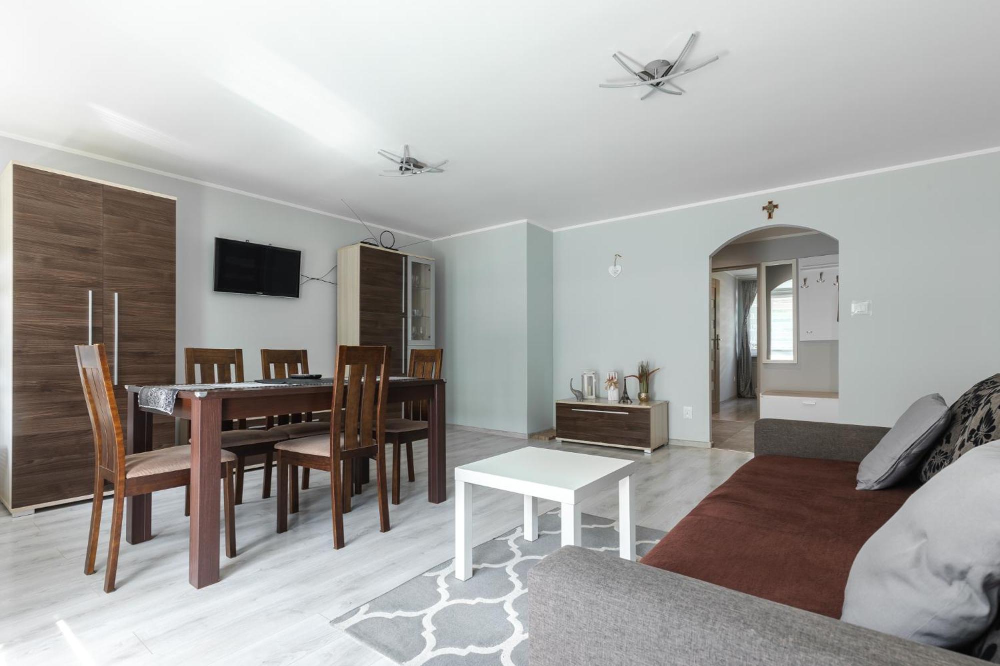 Apartament Przy Termach Cieplickich Julcia Jelenia Góra Εξωτερικό φωτογραφία